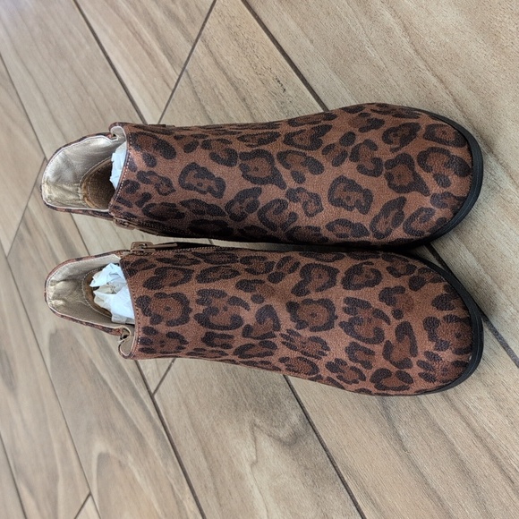 Style & Co Animal print Booties - Picture 3 of 4